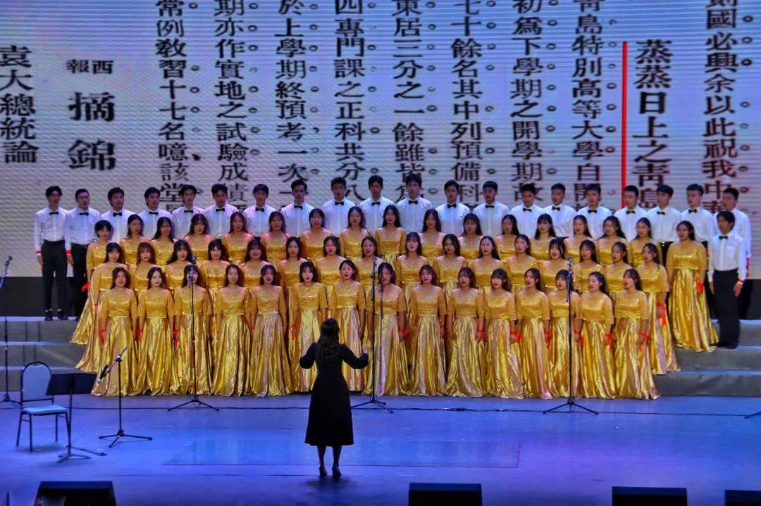 官方：佳夫当选球迷票选2023年德国国家队最佳新人