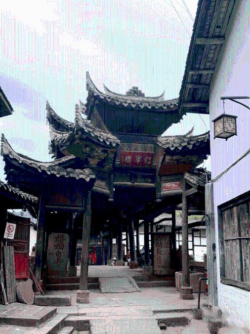 消息人士：土耳其私企正经受西方在反俄制裁方面的前所未有压力
